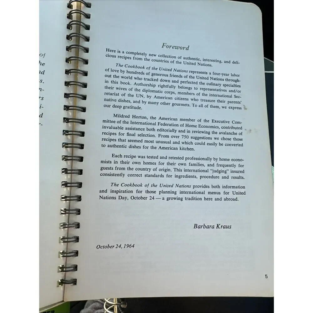 The Cookbook of the United Nations 250 Authentic Dishes Barbara Kraus‎ 1964